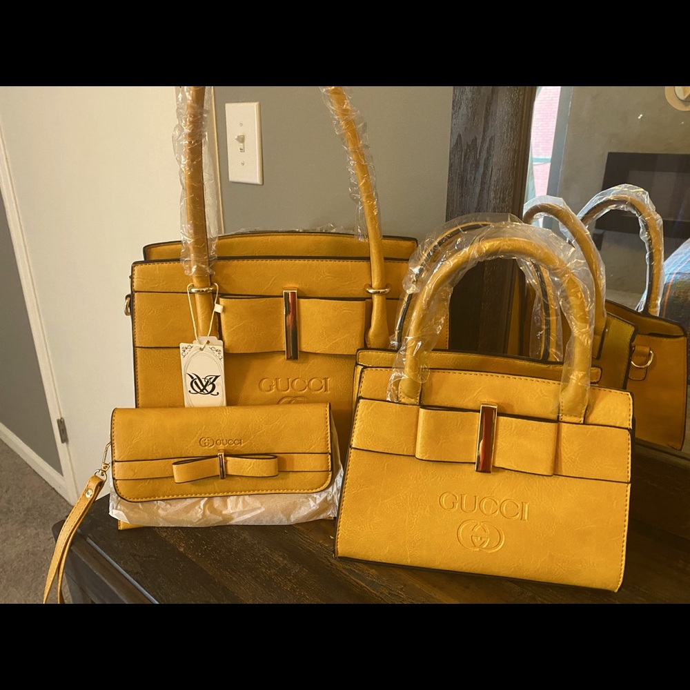 Beautiful 3 piece set!